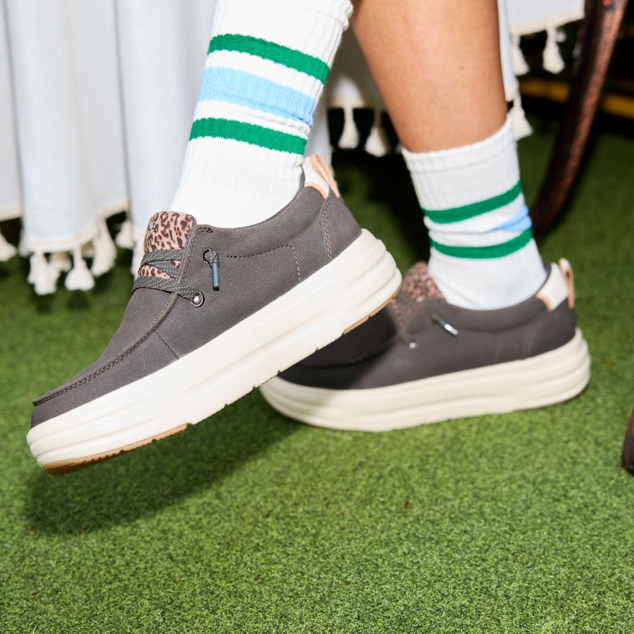 Wendy Nova Classic - Smoke/Irish Cream - Image 9